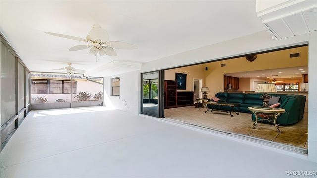 1115 SE 5th Avenue, Crystal River, FL 34429