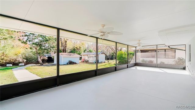 1115 SE 5th Avenue, Crystal River, FL 34429