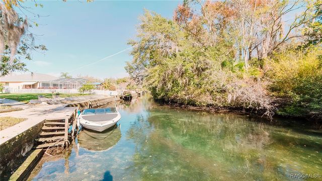 1115 SE 5th Avenue, Crystal River, FL 34429