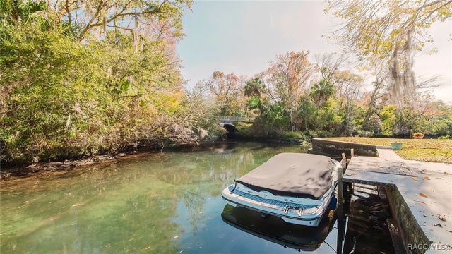 1115 SE 5th Avenue, Crystal River, FL 34429