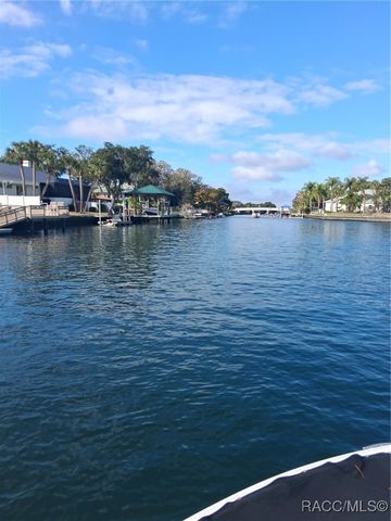 1115 SE 5th Avenue, Crystal River, FL 34429