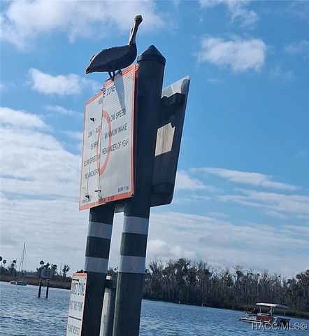 1115 SE 5th Avenue, Crystal River, FL 34429