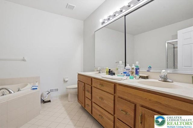 1761 Big Ridge Drive, Middle Smithfield Twp, PA 18302