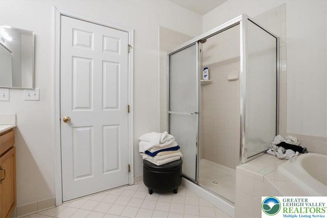 1761 Big Ridge Drive, Middle Smithfield Twp, PA 18302