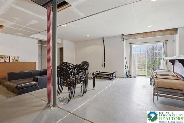 1761 Big Ridge Drive, Middle Smithfield Twp, PA 18302