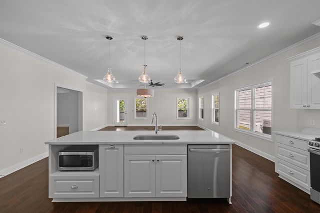 109 Yorkhill, Dothan, AL 36305