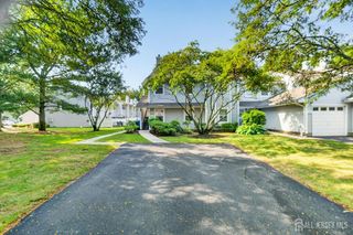 51 Woodmere Drive, Sayreville, NJ 08859