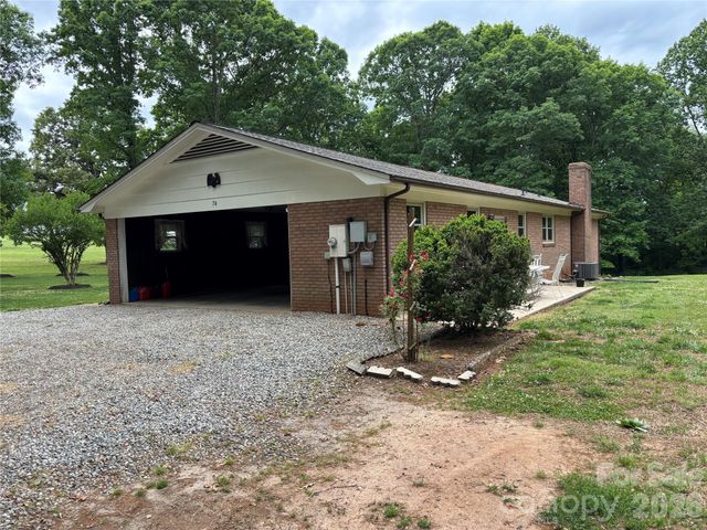 74 Miranda Drive, Taylorsville, NC 28681