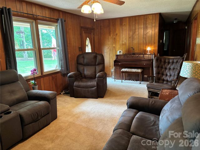 74 Miranda Drive, Taylorsville, NC 28681