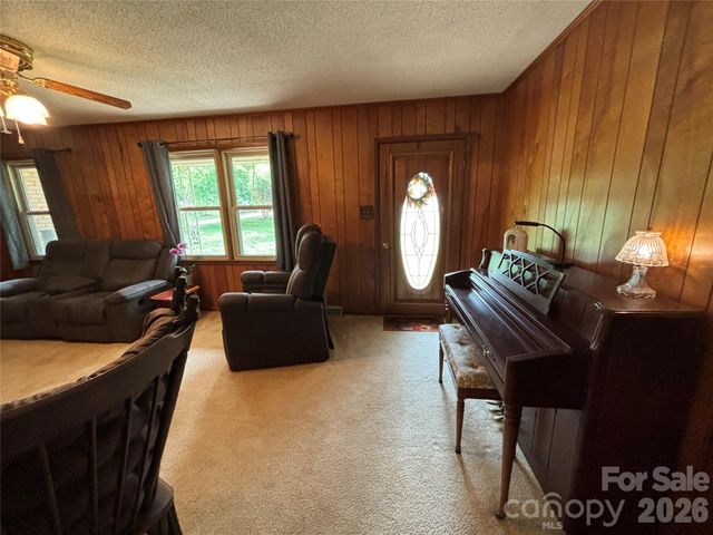 74 Miranda Drive, Taylorsville, NC 28681