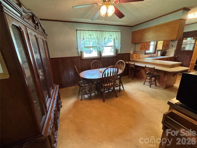 74 Miranda Drive, Taylorsville, NC 28681