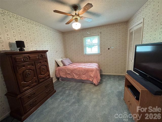 74 Miranda Drive, Taylorsville, NC 28681
