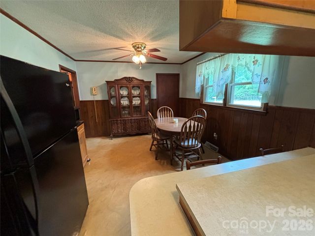 74 Miranda Drive, Taylorsville, NC 28681