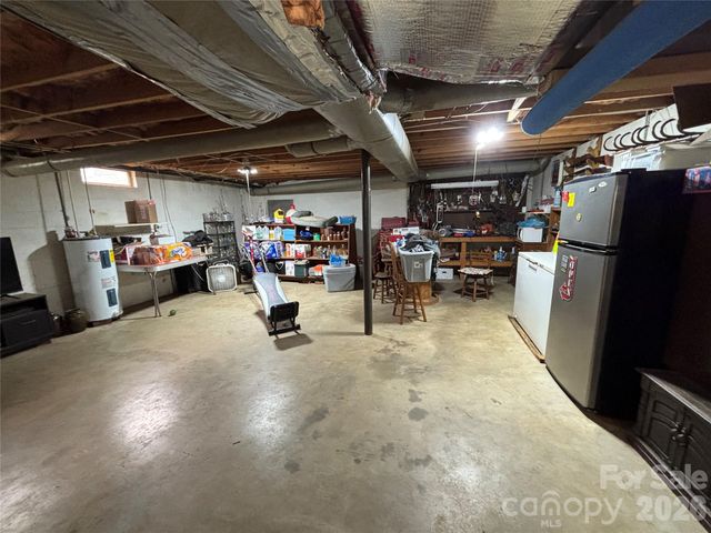 74 Miranda Drive, Taylorsville, NC 28681