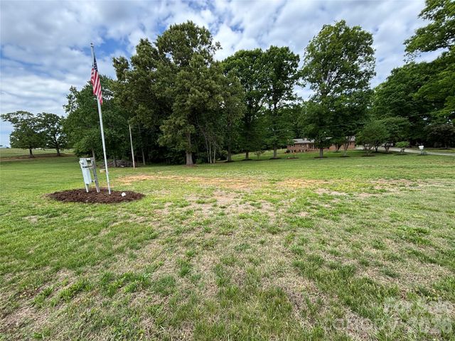 74 Miranda Drive, Taylorsville, NC 28681