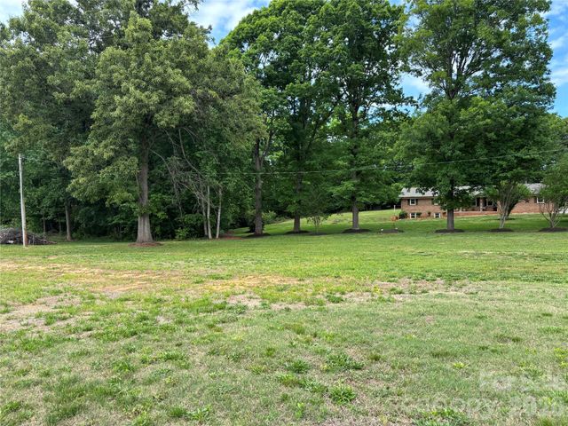 74 Miranda Drive, Taylorsville, NC 28681
