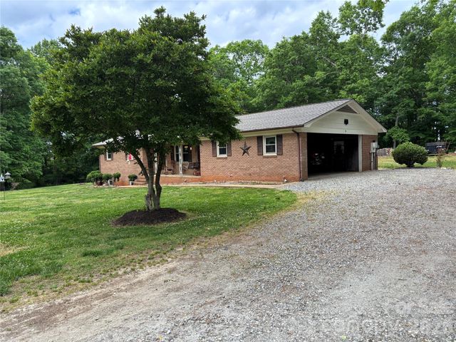 74 Miranda Drive, Taylorsville, NC 28681