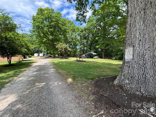 74 Miranda Drive, Taylorsville, NC 28681