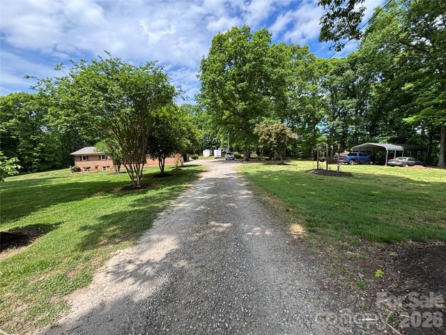 74 Miranda Drive, Taylorsville, NC 28681