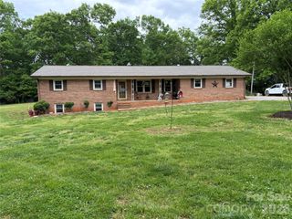 74 Miranda Drive, Taylorsville, NC 28681