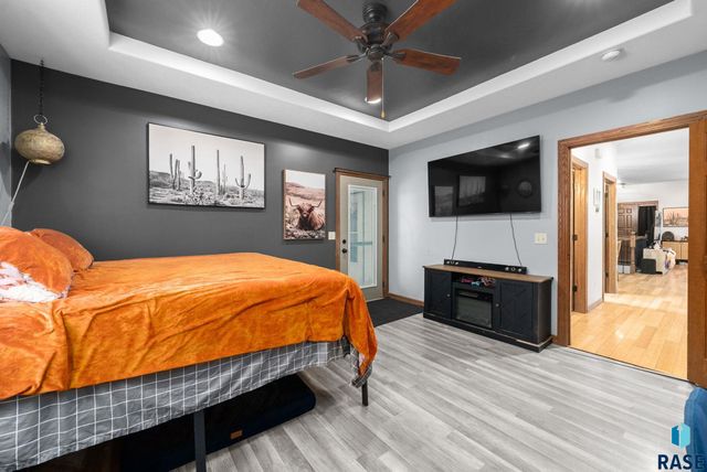 305 S Spring Pl Place, Brandon, SD 57005