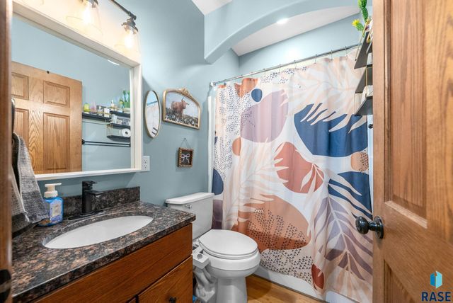 305 S Spring Pl Place, Brandon, SD 57005