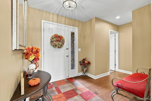 4797 Fairway Court 16, Waterford, MI 48328