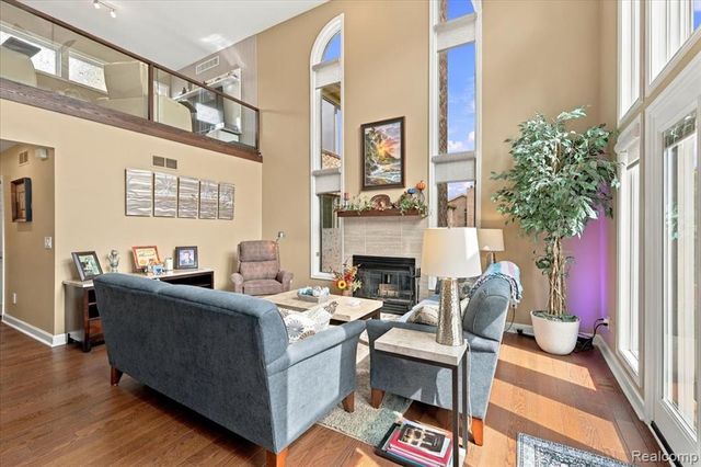 4797 Fairway Court 16, Waterford, MI 48328