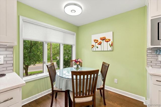4797 Fairway Court 16, Waterford, MI 48328