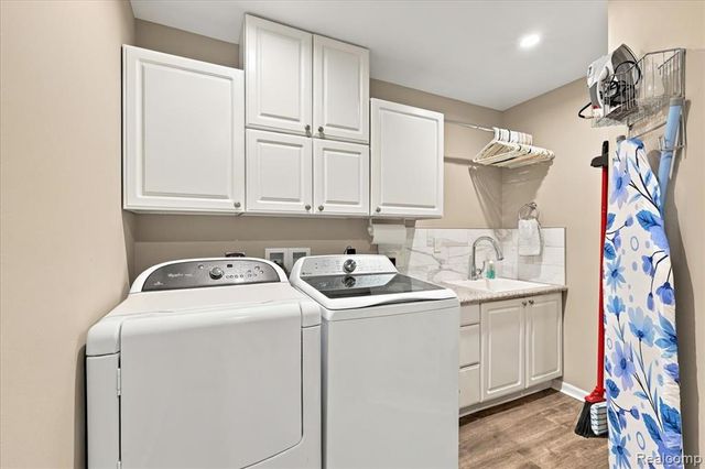 4797 Fairway Court 16, Waterford, MI 48328
