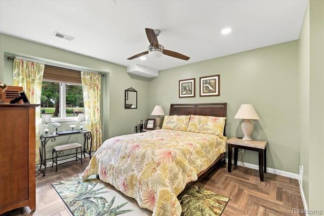 4797 Fairway Court 16, Waterford, MI 48328