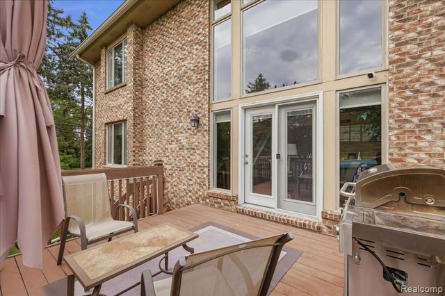 4797 Fairway Court 16, Waterford, MI 48328