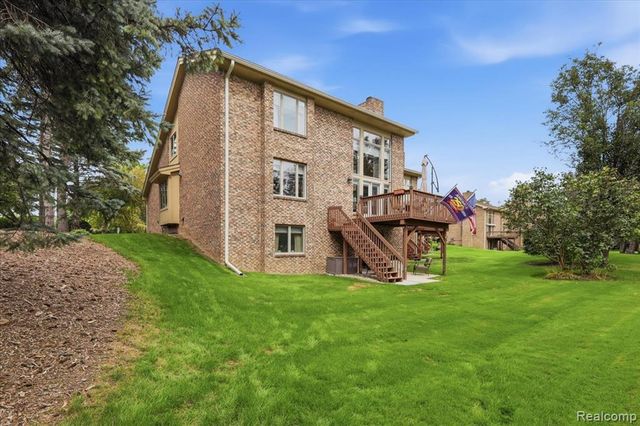 4797 Fairway Court 16, Waterford, MI 48328