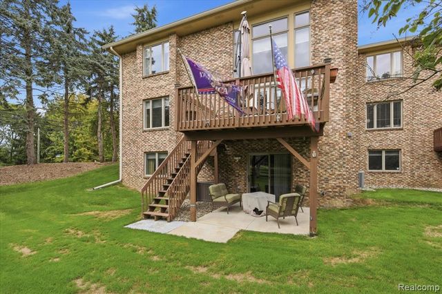 4797 Fairway Court 16, Waterford, MI 48328
