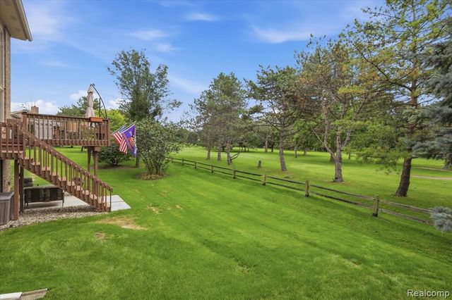 4797 Fairway Court 16, Waterford, MI 48328