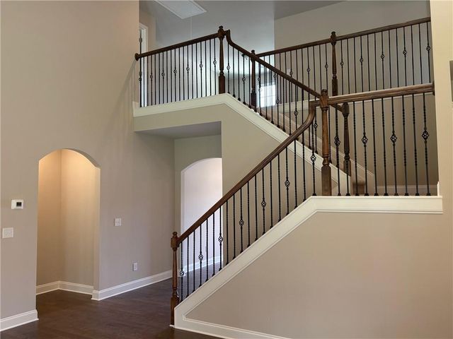 1036 Lakeview Oaks Court, Grayson, GA 30017