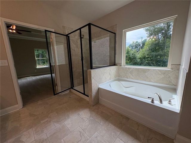 1036 Lakeview Oaks Court, Grayson, GA 30017
