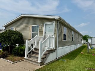 1218 Maplewood Drive, Lockport Town, NY 14094