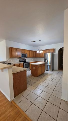 6001 SE 70th Street, Oklahoma City, OK 73135