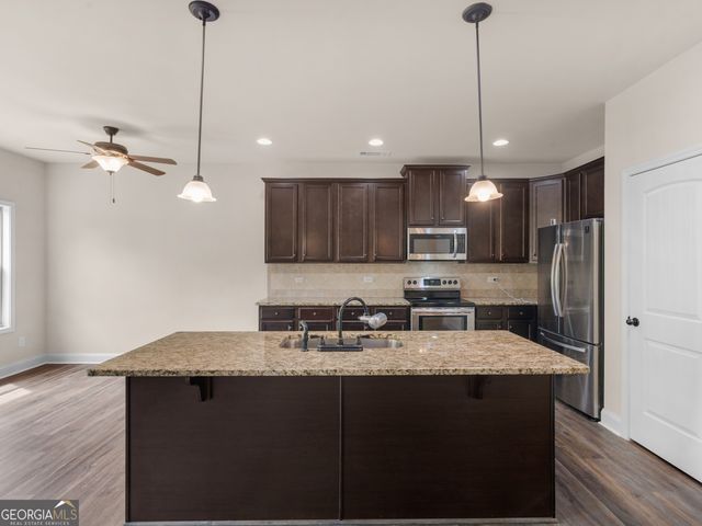 431 Exploration Trace, Ellenwood, GA 30294