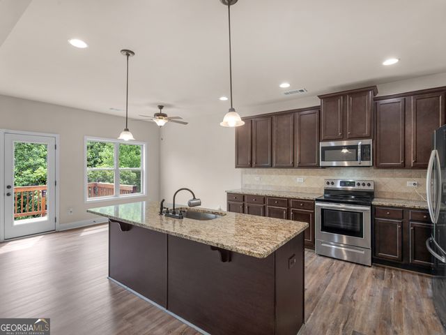 431 Exploration Trace, Ellenwood, GA 30294