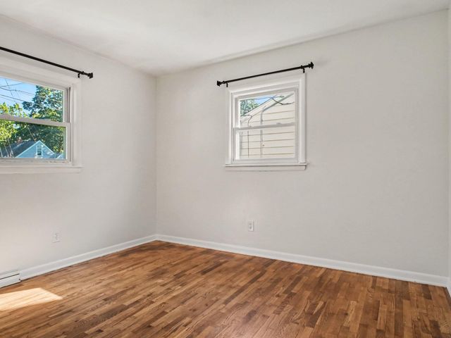 221 Cloverland Drive, Lansing City, MI 48910