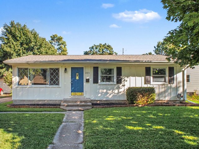 221 Cloverland Drive, Lansing City, MI 48910
