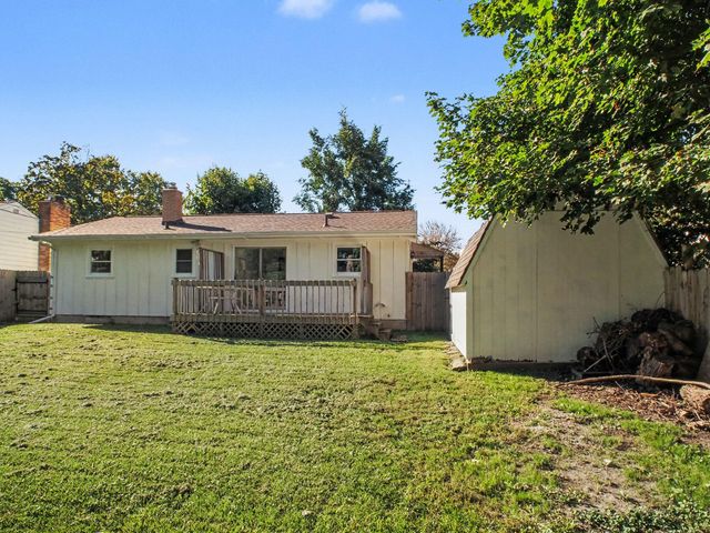 221 Cloverland Drive, Lansing City, MI 48910