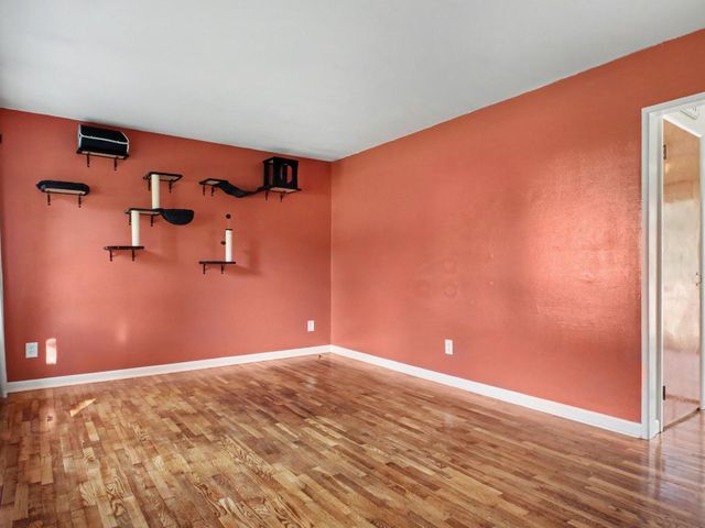 221 Cloverland Drive, Lansing City, MI 48910
