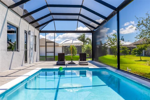10 SW 33rd Place, Cape Coral, FL 33904