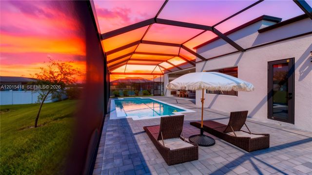 10 SW 33rd Place, Cape Coral, FL 33904