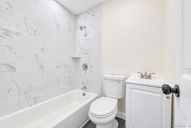 11 1st Place, Mastic, NY 11950