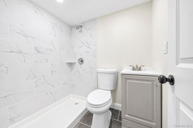 11 1st Place, Mastic, NY 11950
