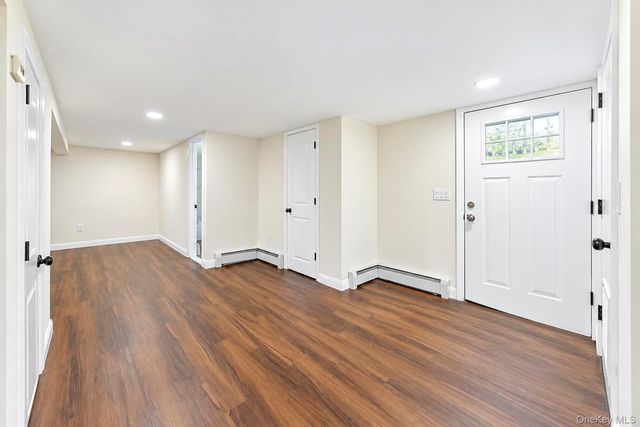 11 1st Place, Mastic, NY 11950